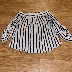 Long sleeve off shoulder shirt